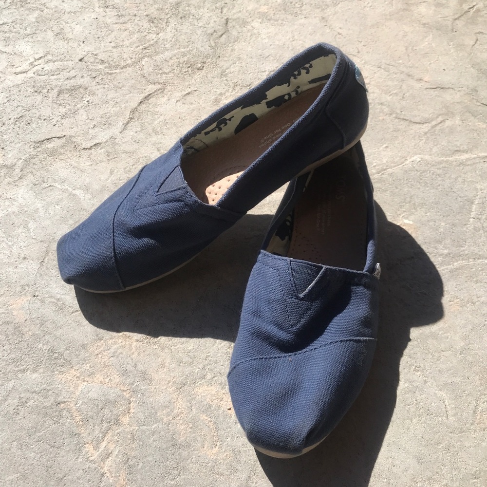 Women's Navy Toms Slip-Ons